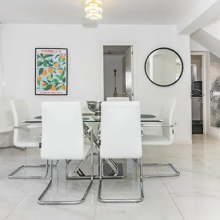 Holiday home Ben32- Townhouse, By Roomservice